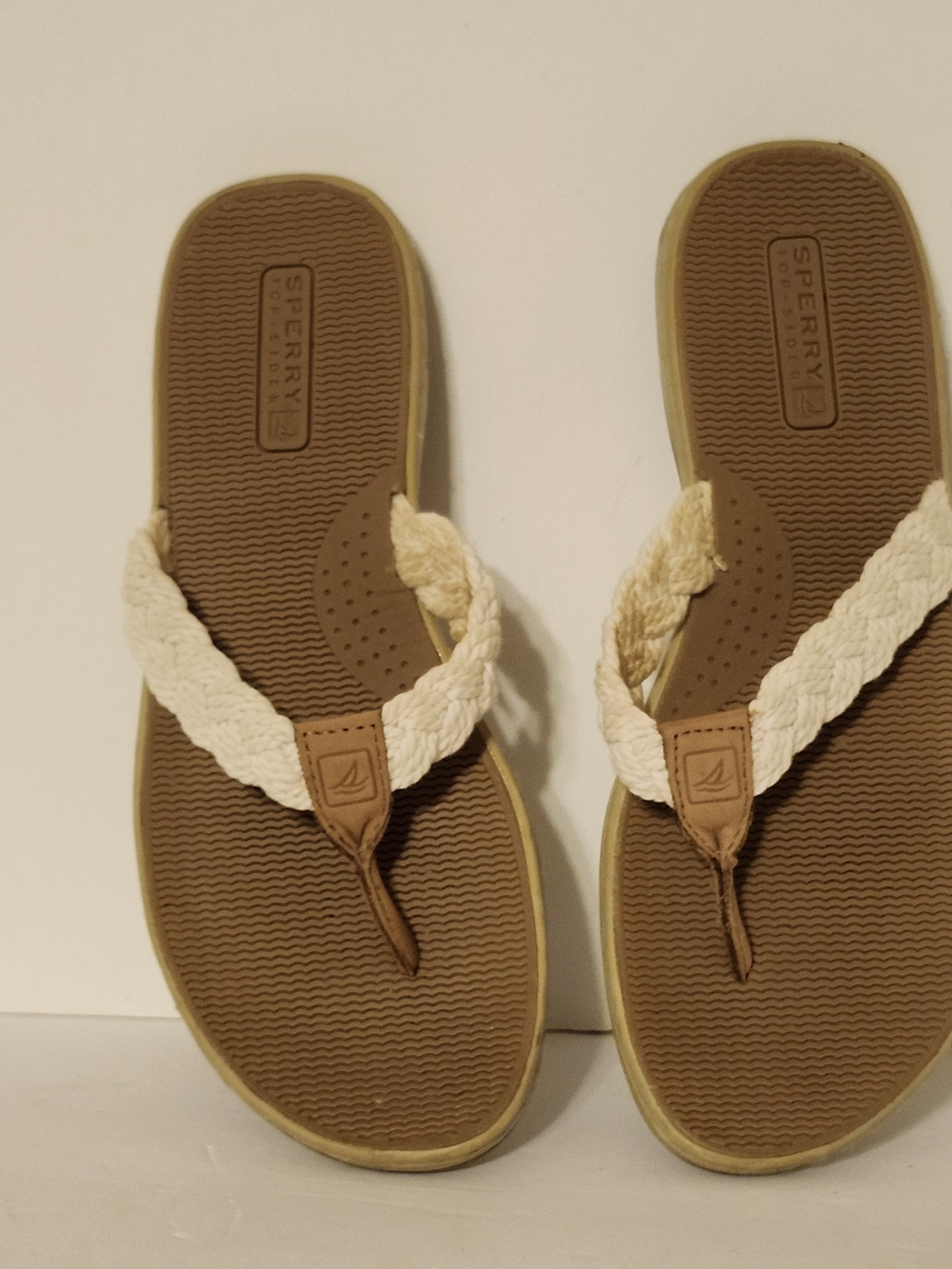 Sperry Braided Cream Strap Tan Footbed Thong Sandals